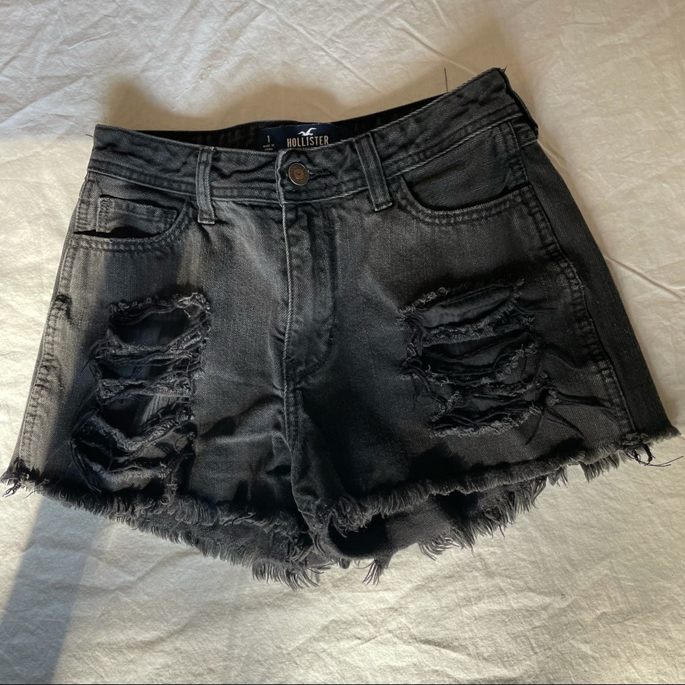 Hollister High Rise Boyfriend Short